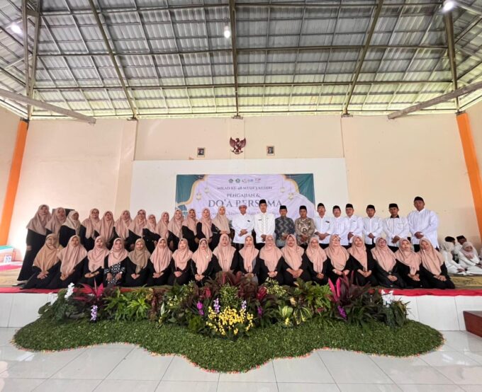 Pengajian dan Doa Bersama Tutup Rangkaian Milad ke-48 MTsN 3 Kediri