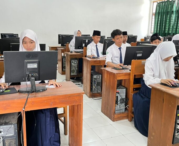 MTsN 3 Kediri Gelar Gladi TKA, 307 Siswa Kelas IX Uji Kesiapan Hadapi Ujian