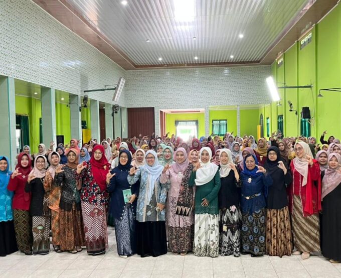 DWP MTsN 3 Kediri Hadiri Halal Bihalal dan Peringatan Hari Kartini 2026 DWP Kemenag Kabupaten Kediri