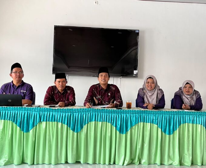 Rapat Pleno Kenaikan Murid  Kelas VII dan VIII, MTsN 3 Kediri Matangkan Persiapan Tahun Ajaran Baru