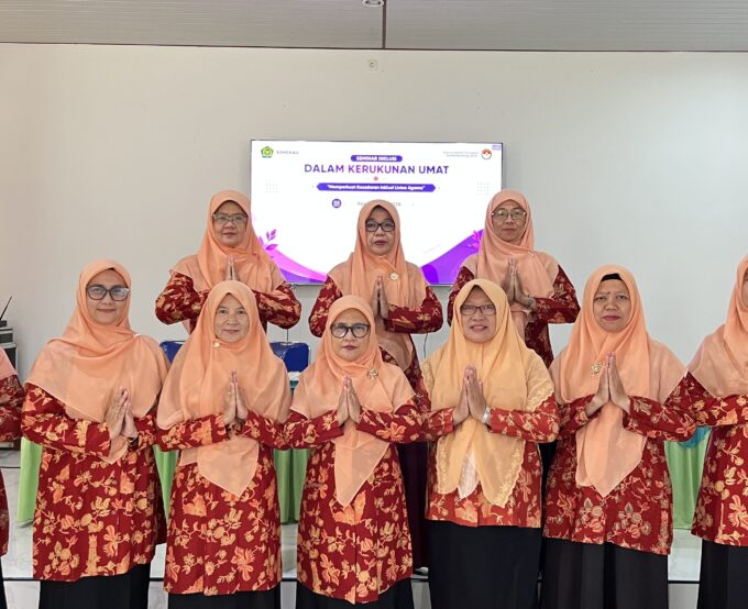 DWP MTsN 3 Kediri Ikuti Seminar Inklusi dalam Kerukunan Umat secara Daring