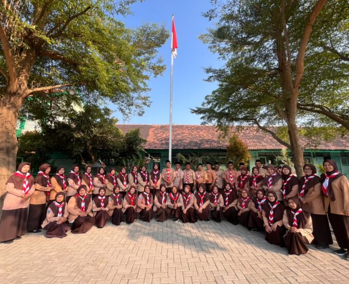 Peringati Hari Pramuka ke-65, MTsN 3 Kediri Gelar Upacara Khidmat dan Gelorakan Semangat Swasembada Pangan