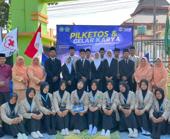 Dari Mahalul Qiyam hingga Orasi Kandidat, Kokurikuler Hari Kedua MTsN 3 Kediri Penuh Makna