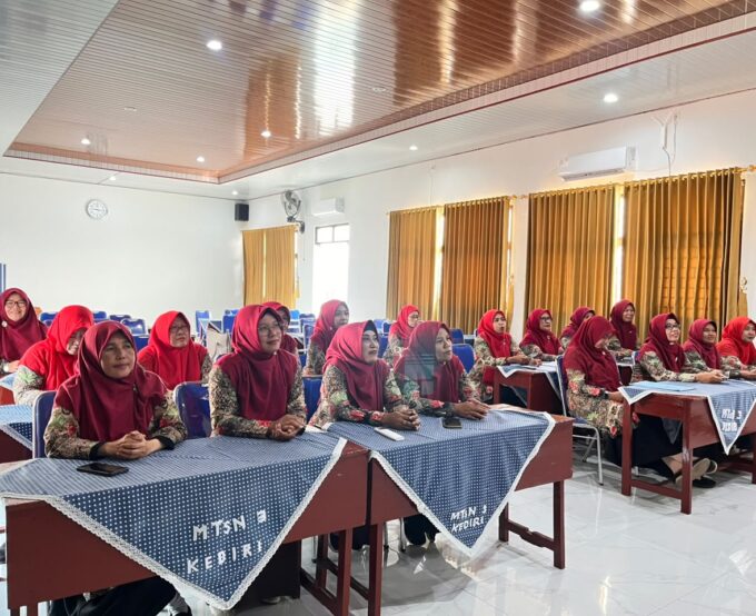 MTsN 3 Kediri Ikuti Webinar DWP Kemenag Berintegritas, Perkuat Pemahaman Risiko Hukum dan Pencegahan Korupsi