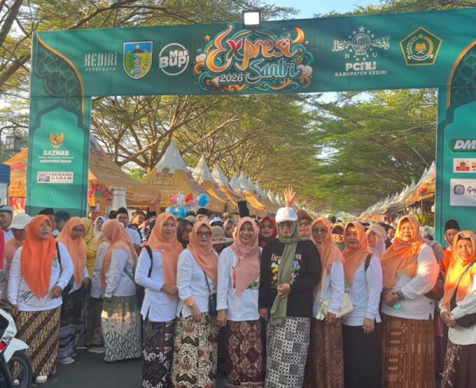 DWP MTsN 3 Kediri Semarakkan Jalan Sehat Expresi Santri 2026  dalam Rangka HSN 2026