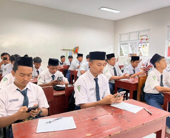 MTsN 3 Kediri Gelar Tryout TKA Bersama BMB Airlangga, Siapkan Siswa Hadapi TKA