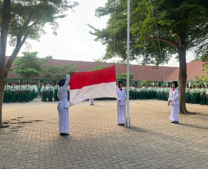 MTsN 3 Kediri Peringati Hari Sumpah Pemuda ke-98, Kobarkan Semangat Persatuan dan Patriotisme